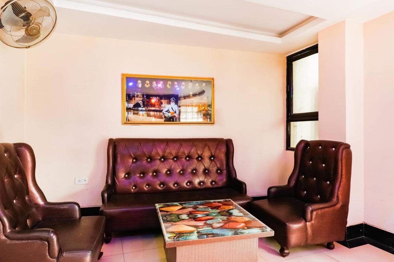 Oyo 71149 Jeet Residency Rewa エクステリア 写真
